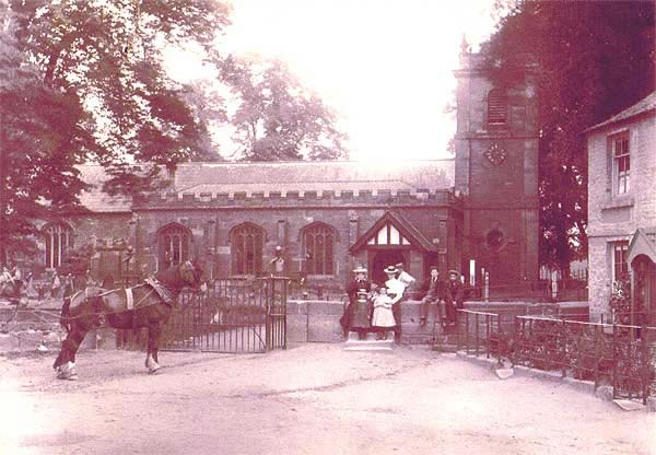 Sant Dunawd Church Early 1900's