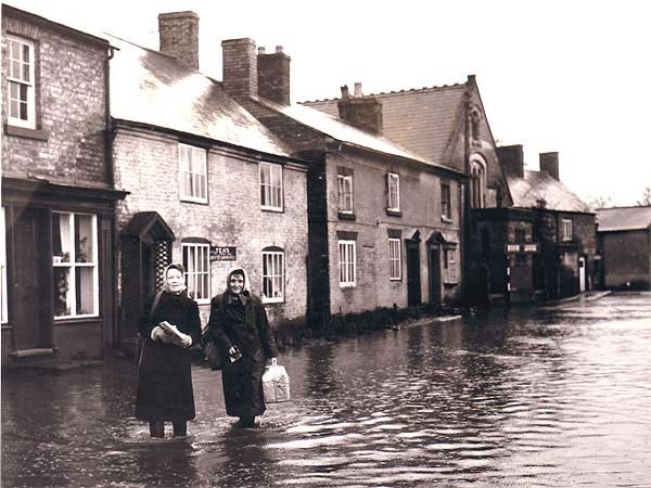 Bangor-on-Dee Whitchurch Road Flooded