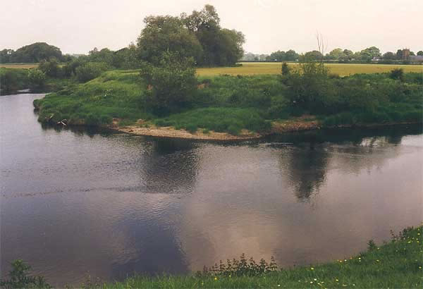 Turn of the Dee Bangor-on-Dee North Wales